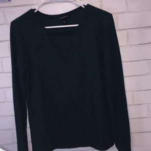 Long sleeve green thin sweater